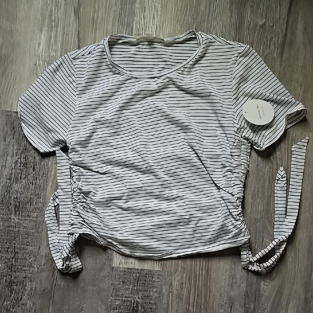NWT Chasing Dots Ruched Crop T-Shirt | White & Black | Size Small